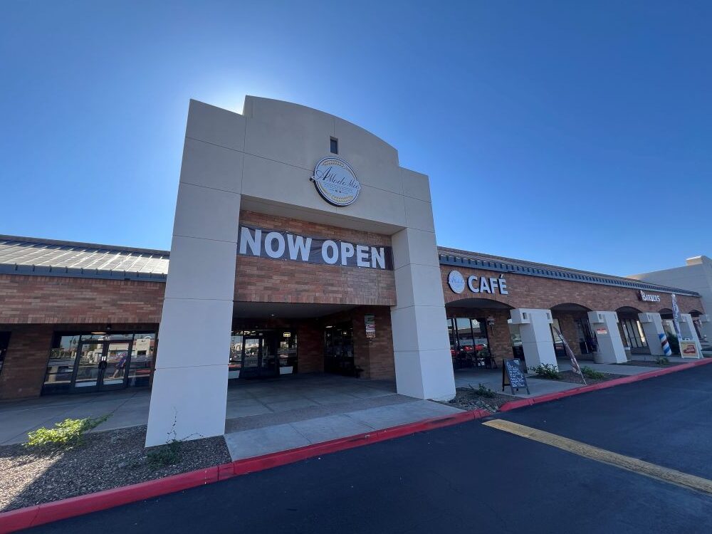 Shopping center available for lease in Mesa, Arizona